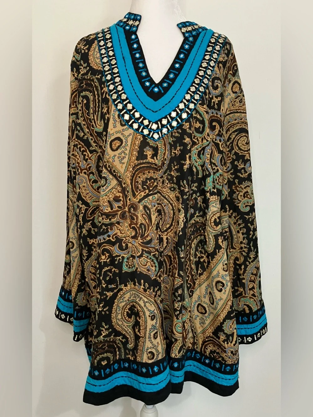 Soft Surroundings Tunic Top Aubrey 2X Blue Black Paisley V-Neck Boho Embroidered - Picture 2 of 12